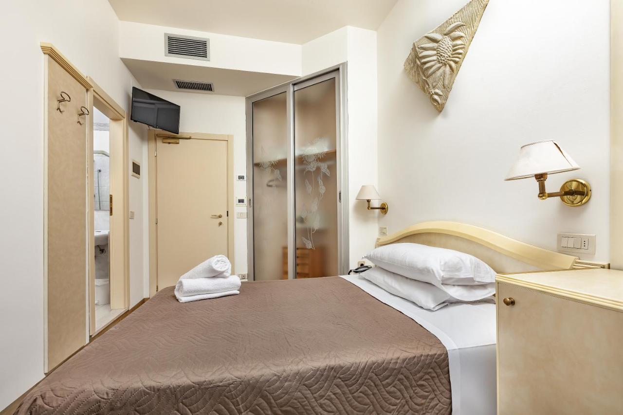 Ariminum Hotel Rimini Ngoại thất bức ảnh