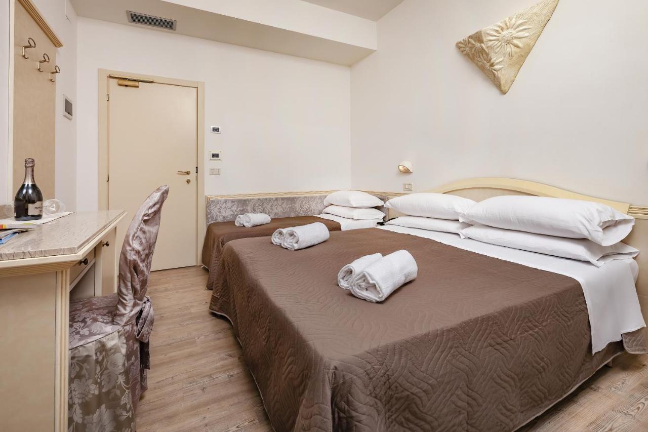 Ariminum Hotel Rimini Ngoại thất bức ảnh