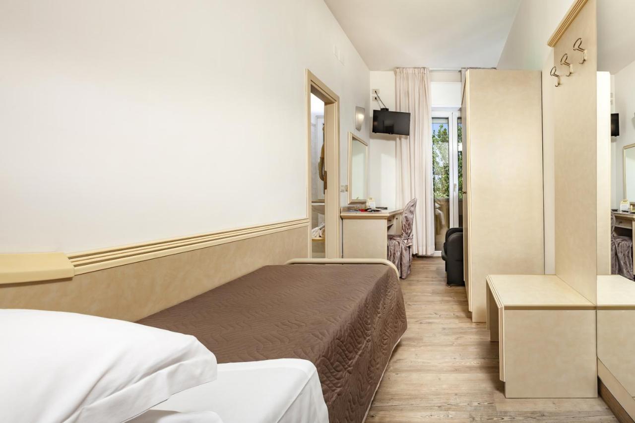 Ariminum Hotel Rimini Ngoại thất bức ảnh