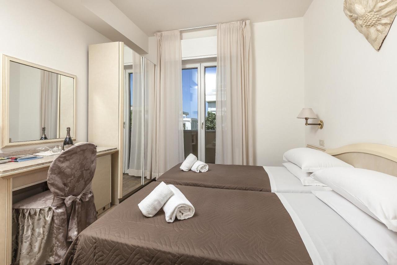 Ariminum Hotel Rimini Ngoại thất bức ảnh