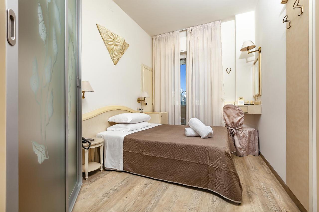 Ariminum Hotel Rimini Ngoại thất bức ảnh