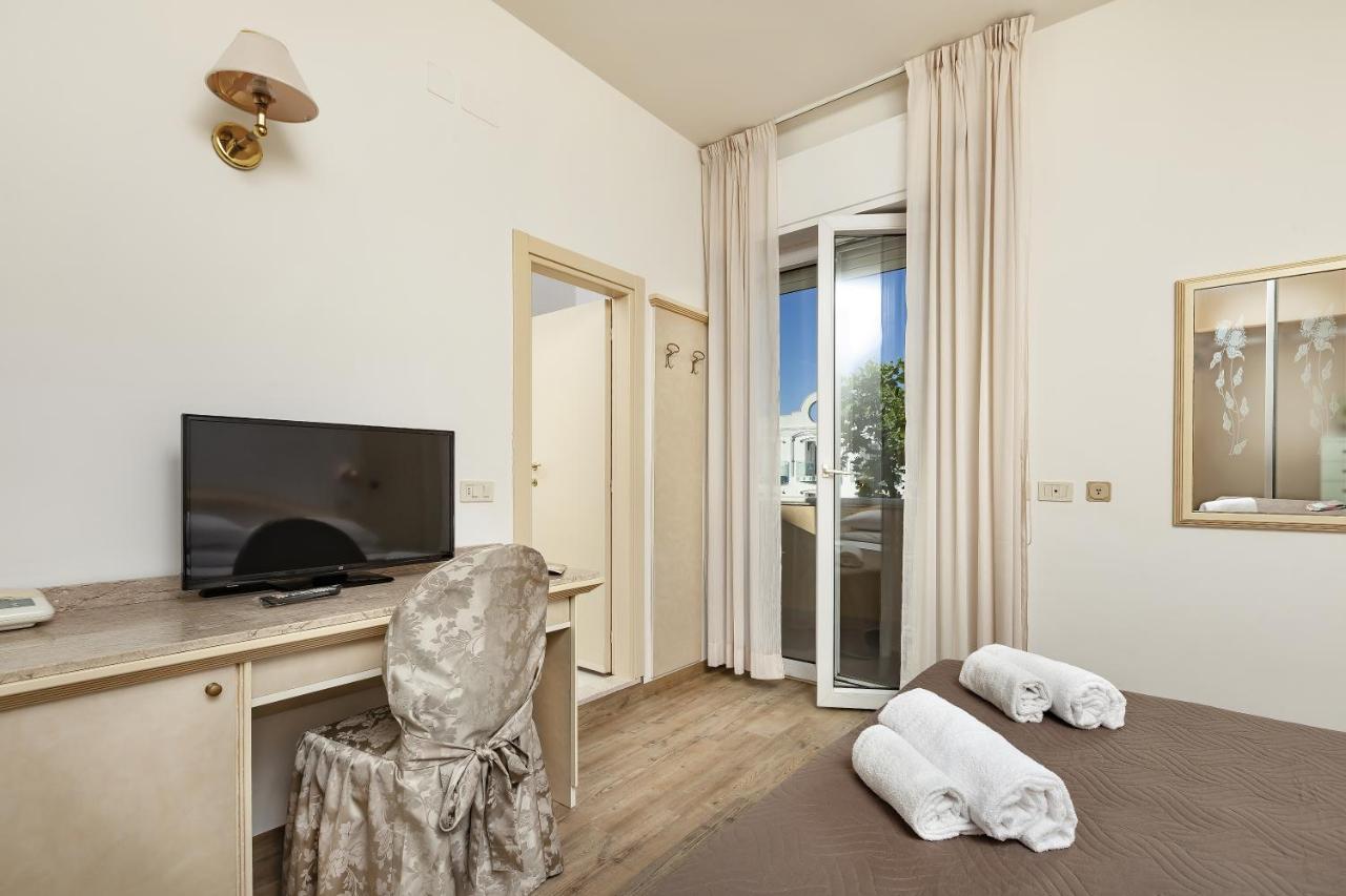 Ariminum Hotel Rimini Ngoại thất bức ảnh